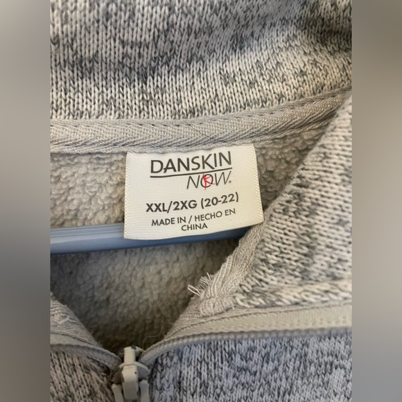 Plus Size Women’s Zip Up Sweater - Picture 2 of 3